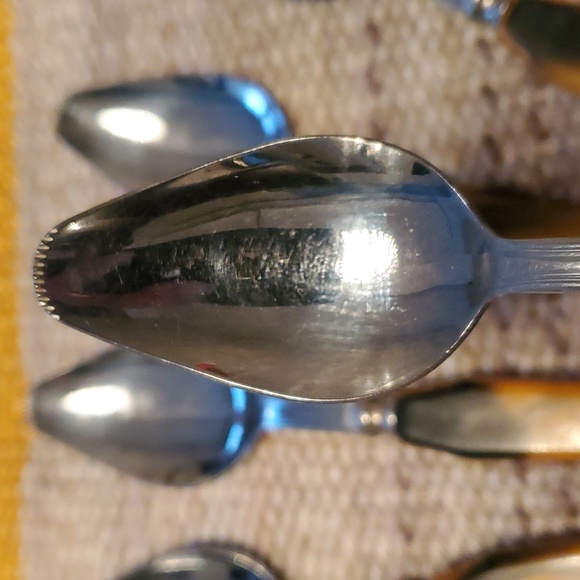MCM Glo Hill bakelite handle grapefruit spoons - Picture 4 of 9